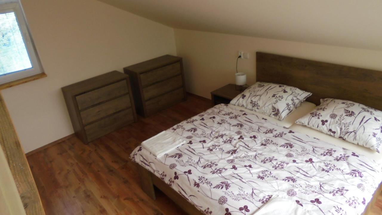 Apartman Aya Janov nad Nisou Zewnętrze zdjęcie