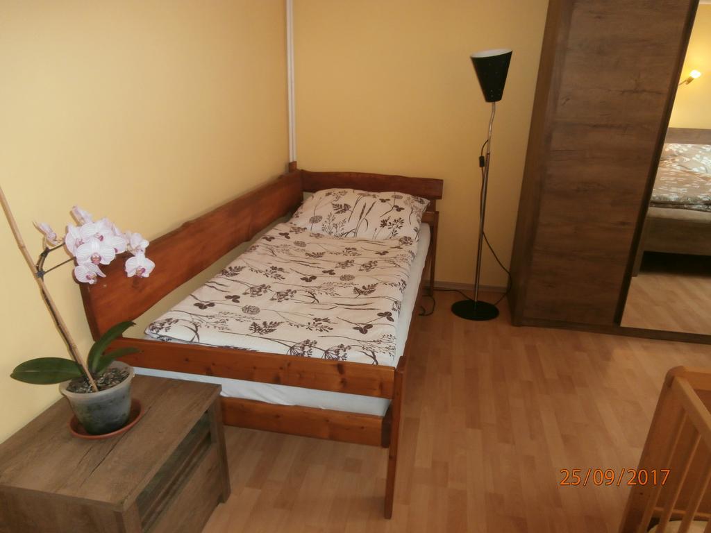 Apartman Aya Janov nad Nisou Zewnętrze zdjęcie